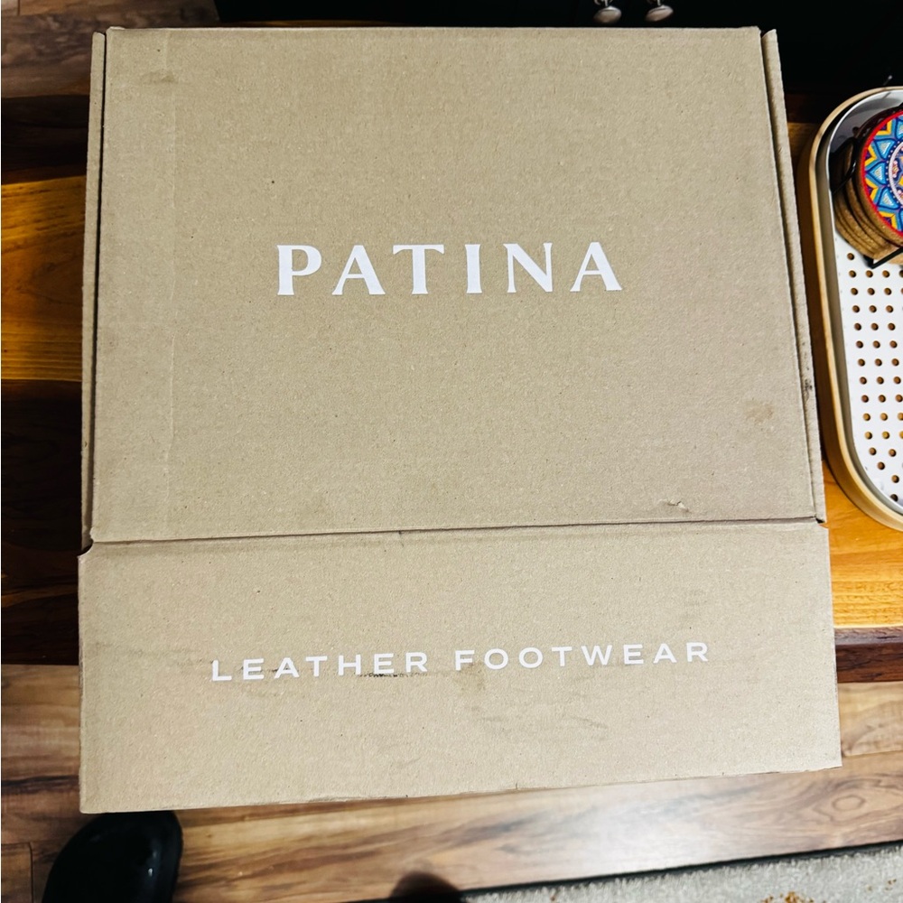 Patina Men's Leather Moc Toe Boots - Picture 2 of 9